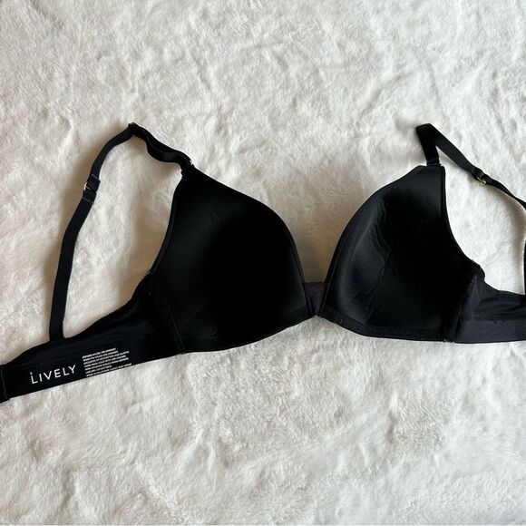 Lively Wireless Lined T-Shirt Bra Black Size Small - Picture 3 of 7